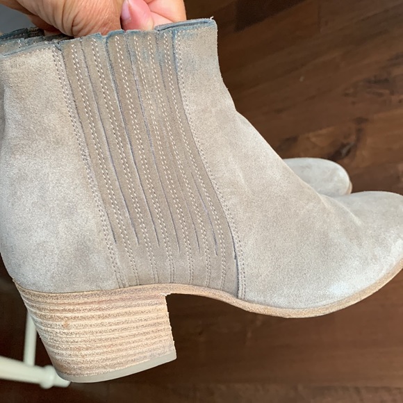 Vince suede boots - Picture 2 of 8